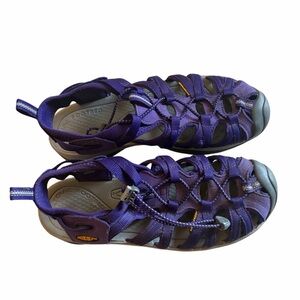 Keen Women’s Shoes Excellent Condition Size 9 Purple Strappy Sandals